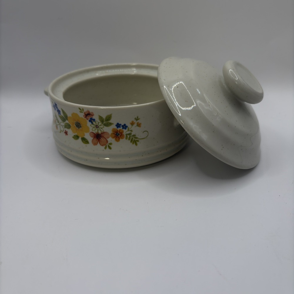 JMP "Sweet Flower" Bake Serve-n-Store Stoneware Individual Casserole Dish W/Lid